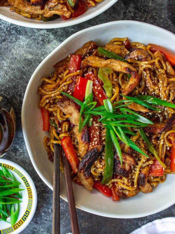 Peppered 'Beef' Stir Fried Noodles (Vegan) - Eat Figs, Not Pigs